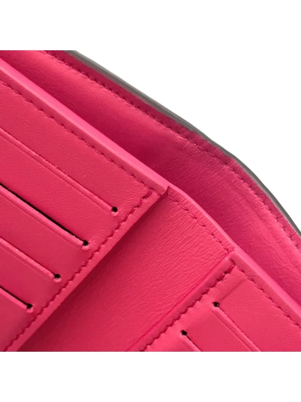 Louis Vuitton Portefeuille Capucines Compact Leather Pink Black Trifold Wallet